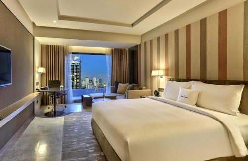 Khlong Tan Hotel | DoubleTree by Hilton Sukhumvit Bangkok