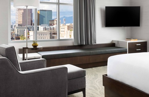 Downtown Tucson Hotel | DoubleTree by Hilton Tucson Downtown Convention Center