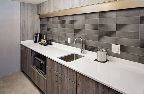 Downtown Tulsa Hotel | DoubleTree by Hilton Tulsa Downtown