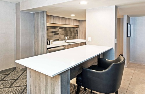 Downtown Tulsa Hotel | DoubleTree by Hilton Tulsa Downtown