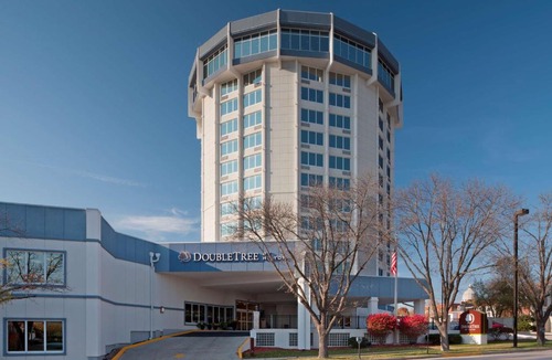 Jefferson City Hotel | DoubleTree by Hilton Jefferson City
