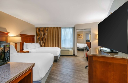 Jefferson City Hotel | DoubleTree by Hilton Hotel Jefferson City