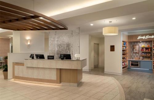 Northeast Virginia Beach Hotel | DoubleTree by Hilton Virginia Beach