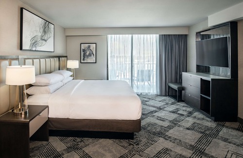 Gaithersburg Hotel | DoubleTree by Hilton Washington DC North/Gaithersburg