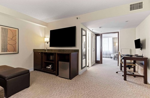 Crystal City Hotel | DoubleTree by Hilton Washington DC - Crystal City