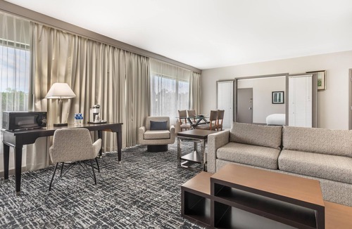 Williamsburg Hotel | DoubleTree by Hilton Williamsburg