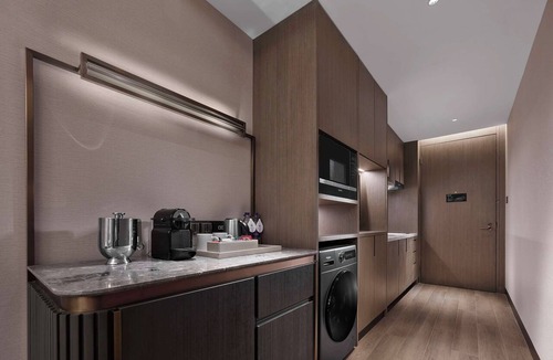 Laishan Hotel | Doubletree By Hilton Yantai Golden Coast Hotel & Suites