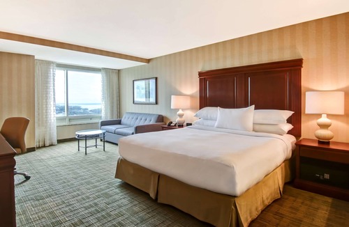 Fallsview Resort | DoubleTree Fallsview Resort & Spa by Hilton Niagara Falls