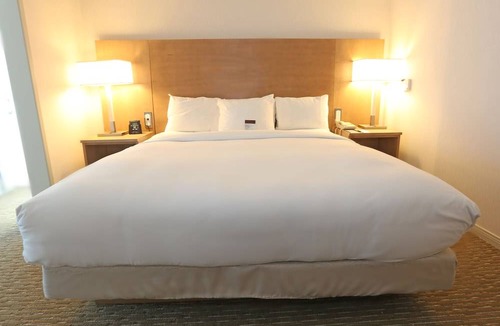 Del Obispo Hotel | DoubleTree Suites by Hilton Doheny Beach