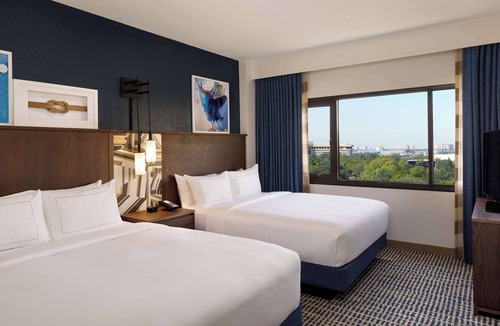 Lake Buena Vista Resort | DoubleTree Suites by Hilton Orlando - Disney Springs® Area