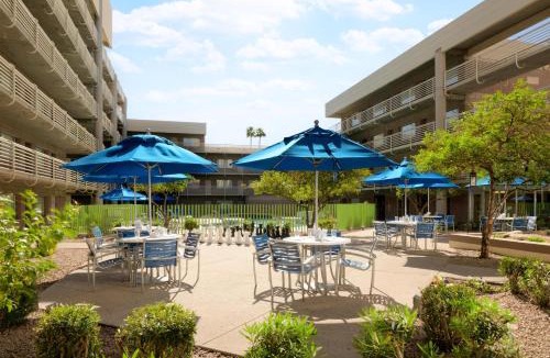 Phoenix Hotel | DoubleTree Suites by Hilton Phoenix
