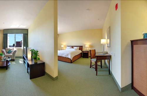 American Canyon Hotel | DoubleTree by Hilton Hotel & Spa Napa Valley American Canyon