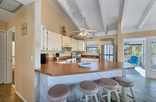 Palm Island House | Doubloon: Beach, Private Pool and Boating.This 4 Bedroom home has it all!
