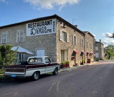 Mortemart Hotel | Douce Demeure - Hôtel-Restaurant de Mortemart