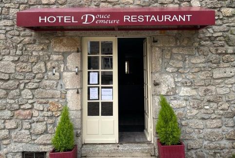 Mortemart Hotel | Douce Demeure - Hôtel-Restaurant de Mortemart