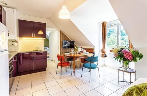Saint-James Apartment | Douce escale 30min Mt-St-Michel Parking