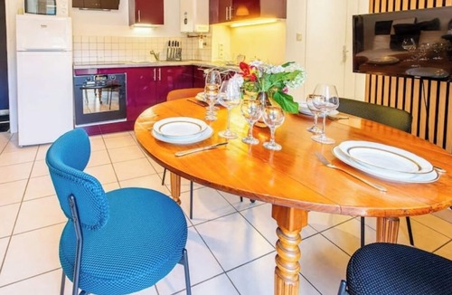 Saint-James Apartment | Douce escale 30min Mt-St-Michel Parking