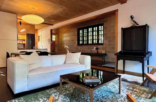 Douglas House | Douglas Hideaway | Modern home w/Hot Tub & Patio
