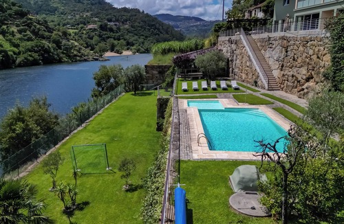 Sardoeira Villa | Douro Villa w/private access to the Douro River