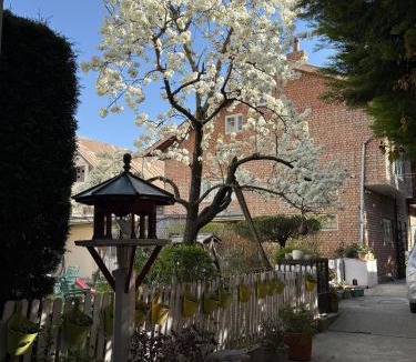 Rajbagh House | Dove Cottage
