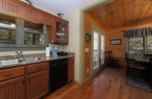 Sautee Nacoochee Cabin | Down By The River | Remote Riverfront Cabin