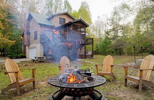 Sautee Nacoochee Cabin | Down By The River | Remote Riverfront Cabin