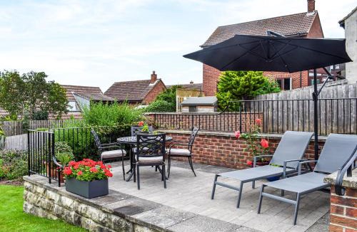 Whitby House | Downdinner Hill
