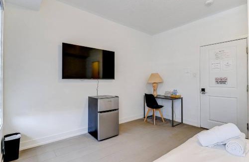 Downsview House | Downsview Park Luxury Townhome near Yorkdale Transit
