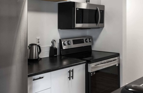 Fort McMurray Apartment | Downtown 1BR | Top Floor w/ View | Free Parking