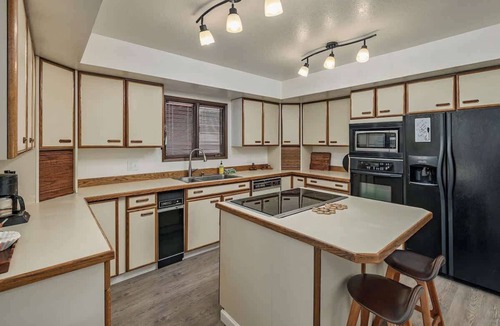 South Addition House | Downtown Anchorage Retreat - Spacious 3BR