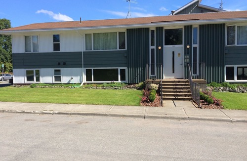 Downtown Anchorage Apartment | Downtown Anchorage Three Bedroom Furnished Apartment