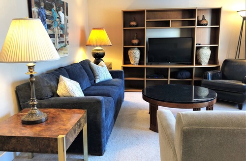 Downtown Anchorage Apartment | Downtown Anchorage Three Bedroom Furnished Apartment