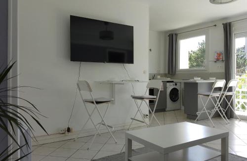 Quartier du vieux cimetiere Apartment | Downtown Apartment