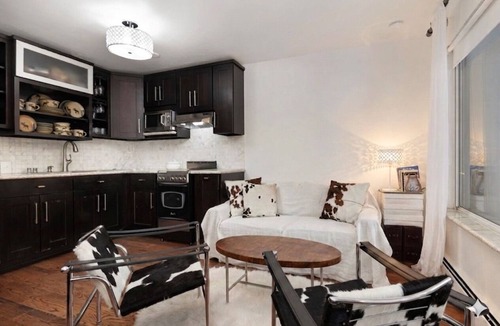 Aspen Condo | Downtown Aspen! Full Kitchen, Comfy Bed, Quiet, Parking! Professionals Welcome!