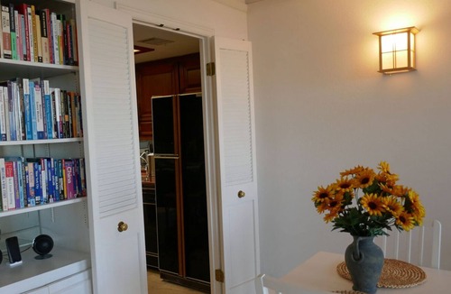 Capitol District Condo | Downtown Austin, Westgate Tower, Capitol View, Weekly Cleaning, 30 Day Rental