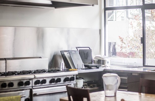 East Perth Hostel | Downtown Backpackers Hostel - note - Valid Passport required for check in