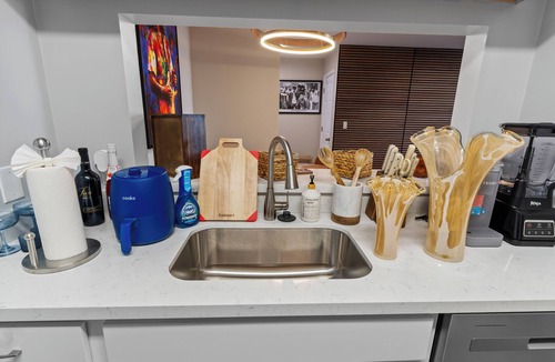 Inner Harbor Condo | Downtown Baltimore Waterfront 1 Bedroom Luxury Condo