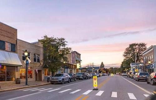 Bellaire House | Downtown Bellaire, Close to Hiking, Biking, Golf, Lakes,Pets friendly