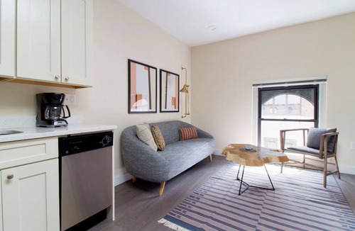 Boston Financial District Apartment | Downtown Boston | Nurses Welcome | W/D in bldg