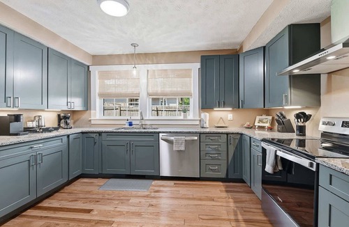Brevard House | Downtown Brevard | MTB-Friendly Bike Storage | Extended Stay Discounts Available