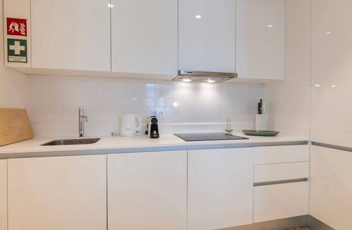Santa Maria Maior Apartment | Downtown by the River Apartment by LovelyStay