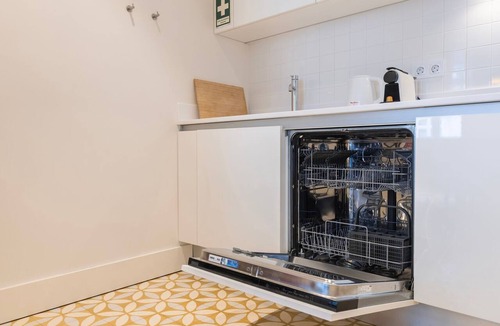 Santa Maria Maior Apartment | Downtown by the River Apartment by LovelyStay