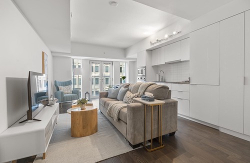 Church and Wellesley Hotel | Downtown Central Boutique Suites