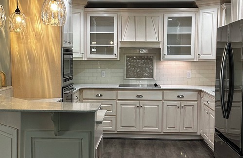 Conway House | Downtown Conway 3 bedroom home in picturesque neighborhood
