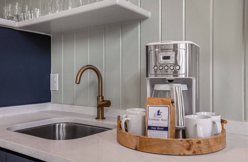 Fairhope Cottage | Downtown Cottage Hideaway Suite B