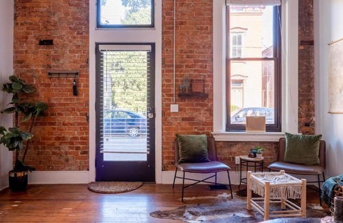 Covington Apartment | Downtown Covington - Near Shopping, Bars, Cincinnati