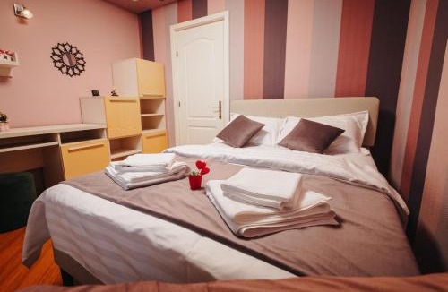 Vatra Dornei Apartment | Downtown Cozy Retreat - parcare inclusa