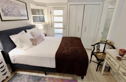 Logan Circle Apartment | Downtown DC Awaits with Parking Permit