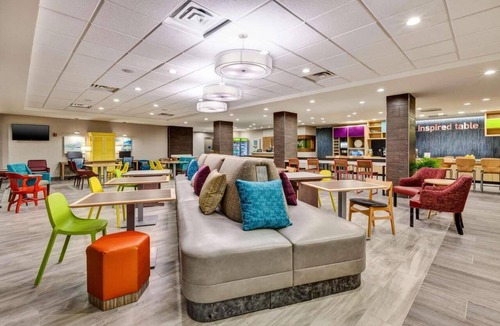 Wilmington Hotel | Downtown Delight! Onsite Pool, Pets Allowed, Parking, Near Mayfaire Towncenter!