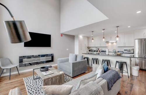 Jackson Apartment | Downtown Delight